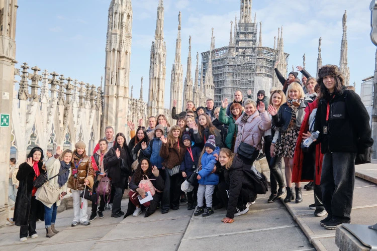 tour image