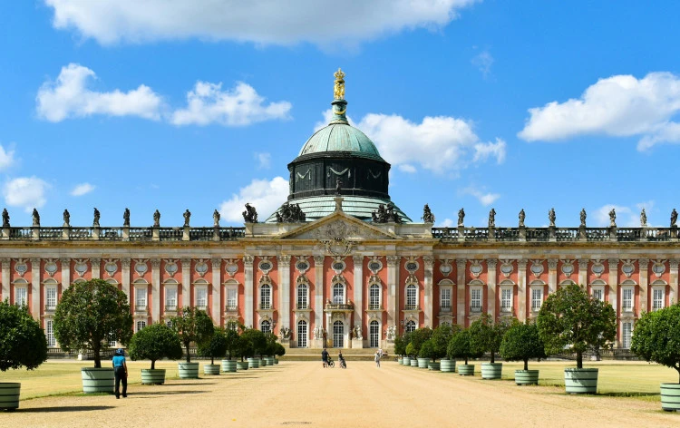 tour image