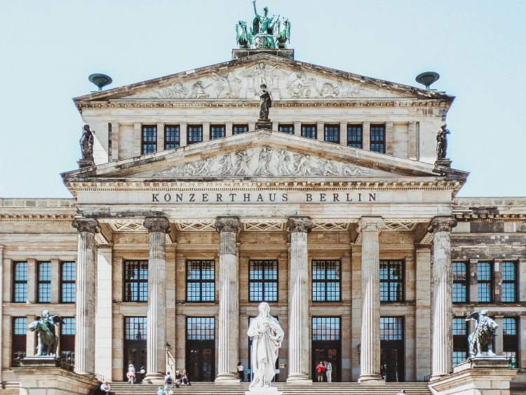 tour image