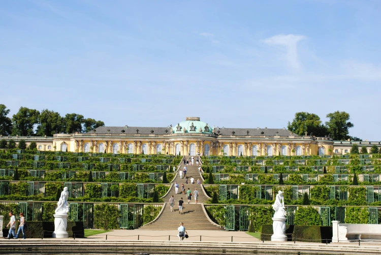 tour image