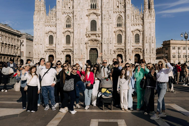 tour image