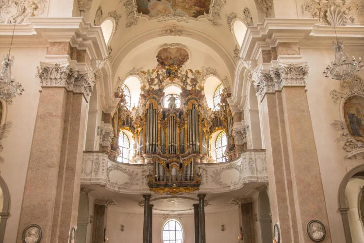 tour image