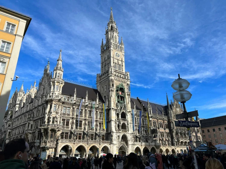 tour image