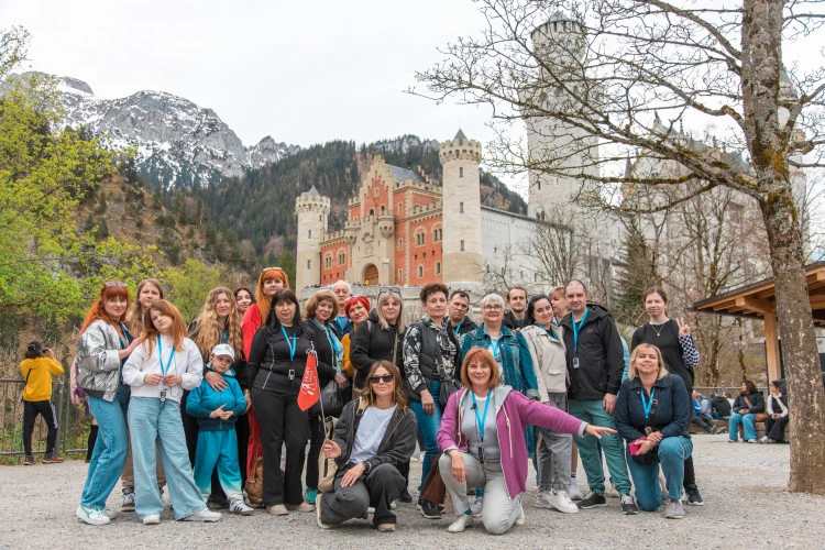 tour image