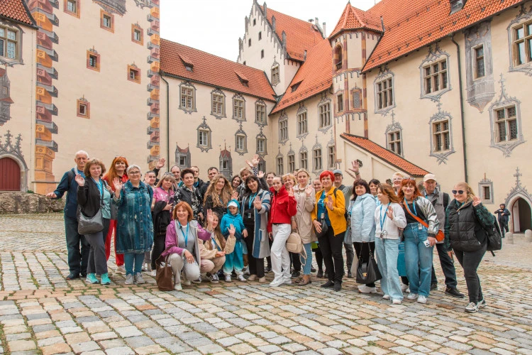 tour image