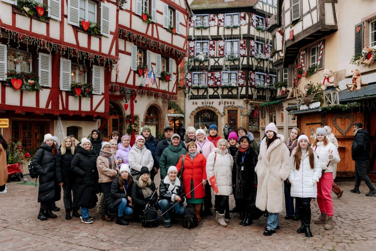 tour image