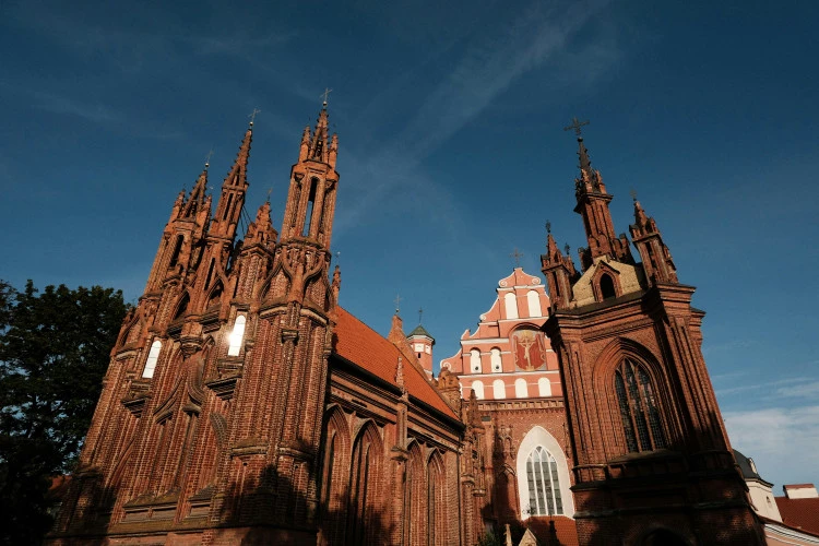 tour image